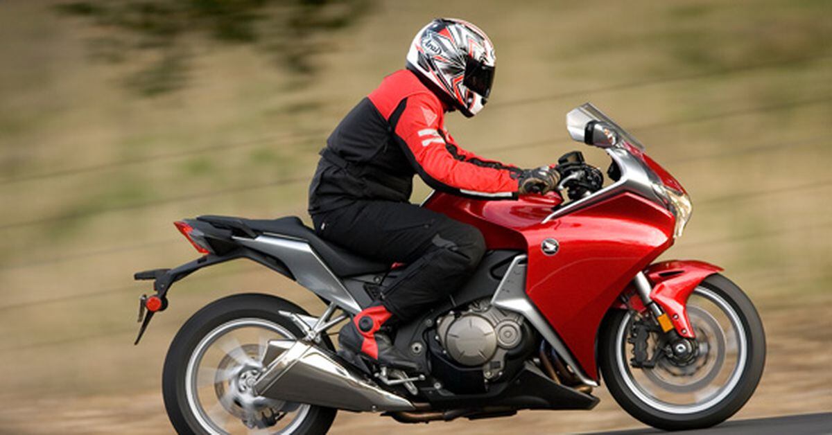 Honda Vfr F Review Honda Vfr F Road Test Cycleworld