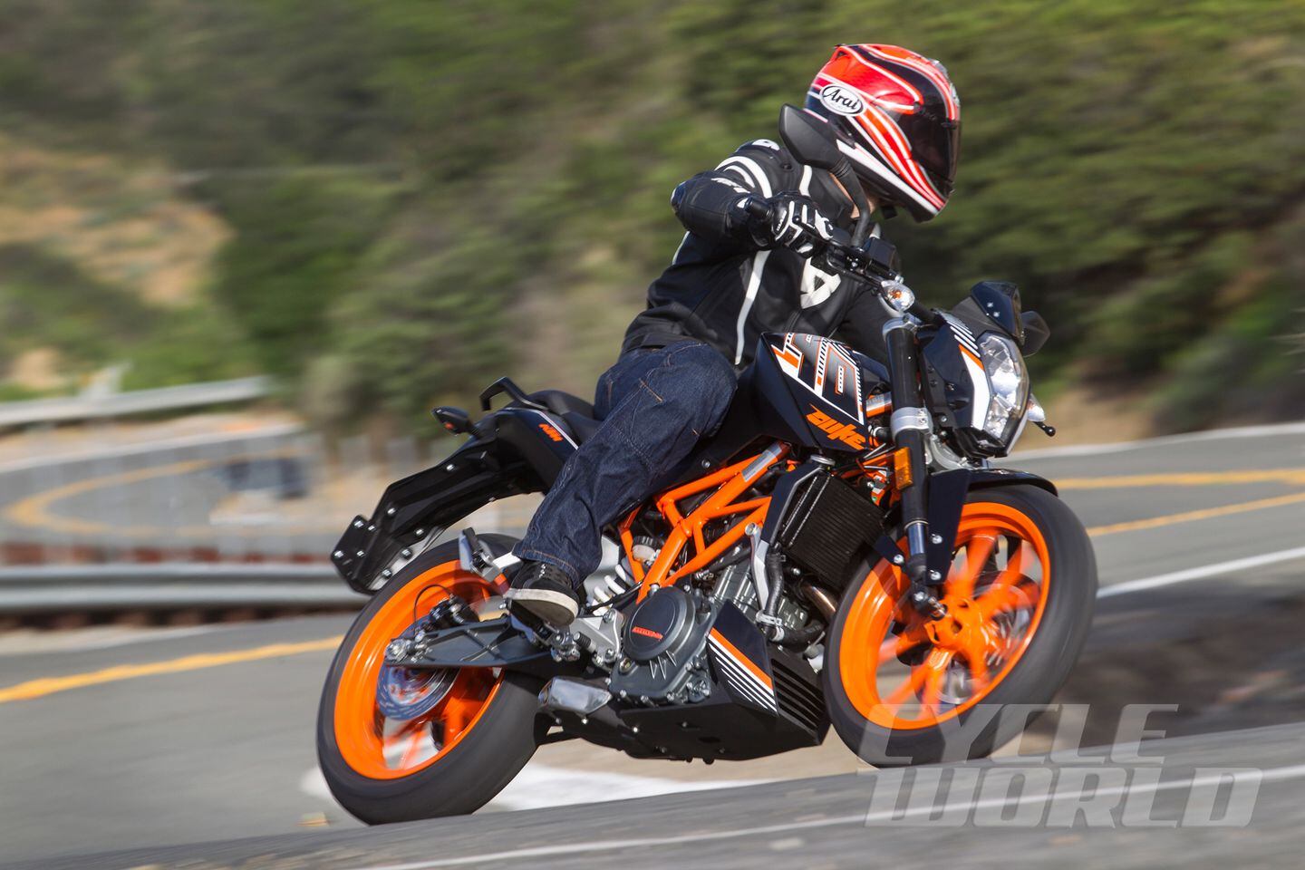 KTM 390 Duke RIDING IMPRESSION Naked Motorcycle Review Photos Specs