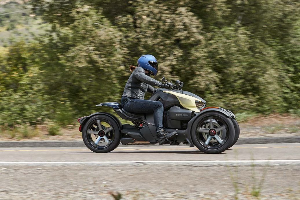 Can-Am Spyder review: Newbies may dig it, serious bikers, not so