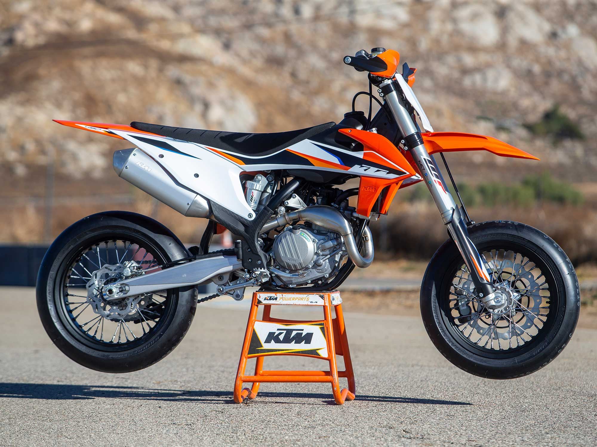 The 2021 KTM 450 SMR breaks the entry barriers to supermoto by offering a race-ready platform available at the dealership.