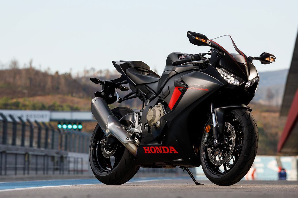 2017 Honda Cbr1000rr Cbr1000rr Sp First Ride Review Cycle World