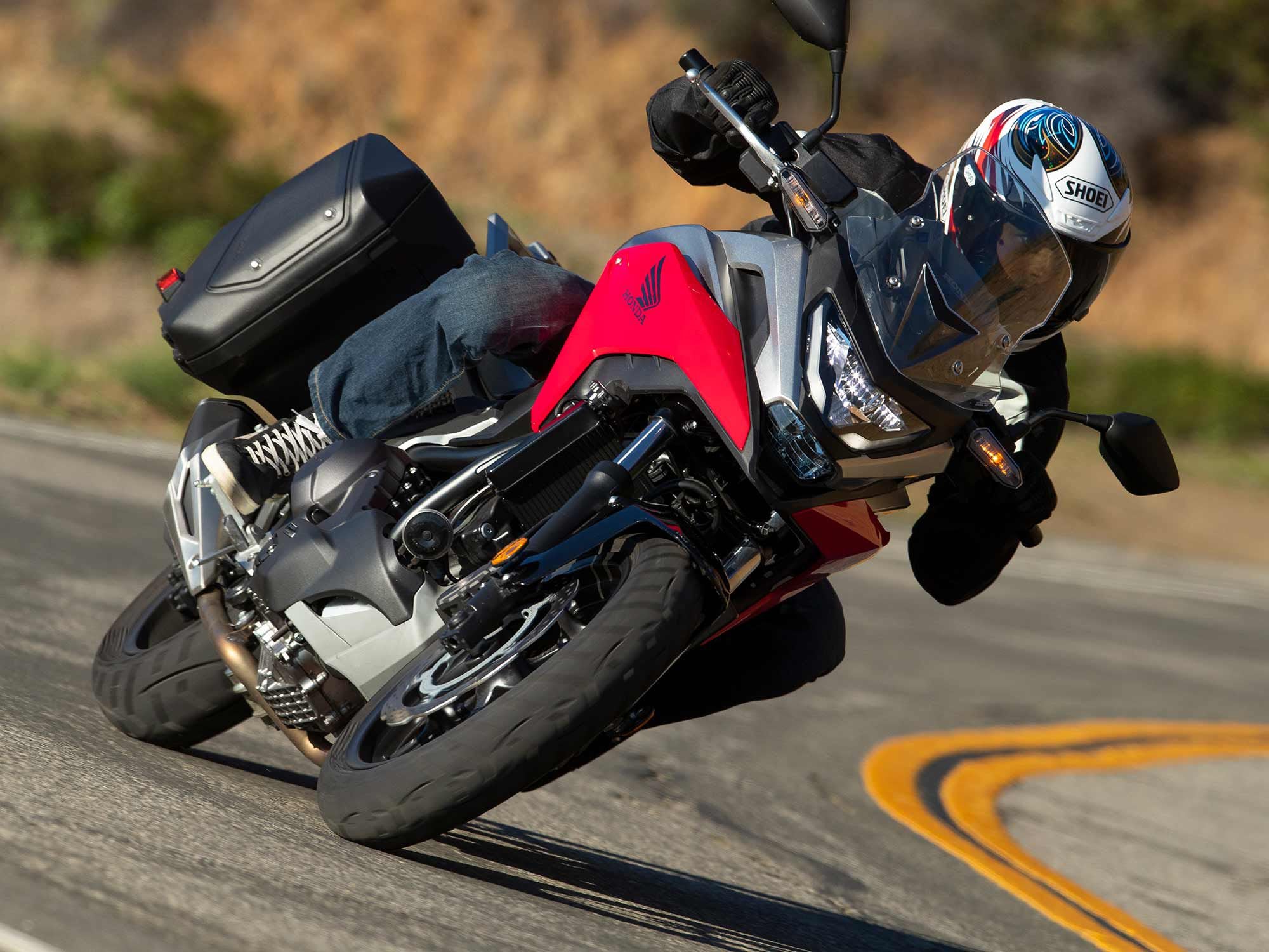 21 Honda Nc750x Dct Ride Review Motorcycle Reviews Motorcycle Riders