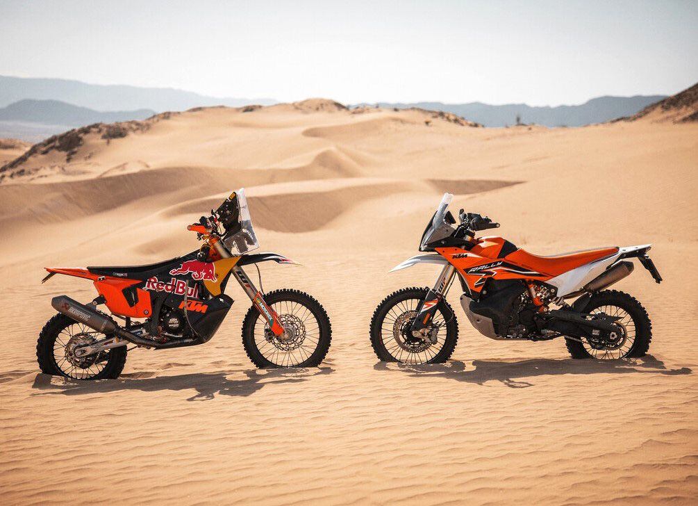 Graphics on the 2024 KTM 890 Adventure R Rally are inspired by the firm’s factory racebikes.