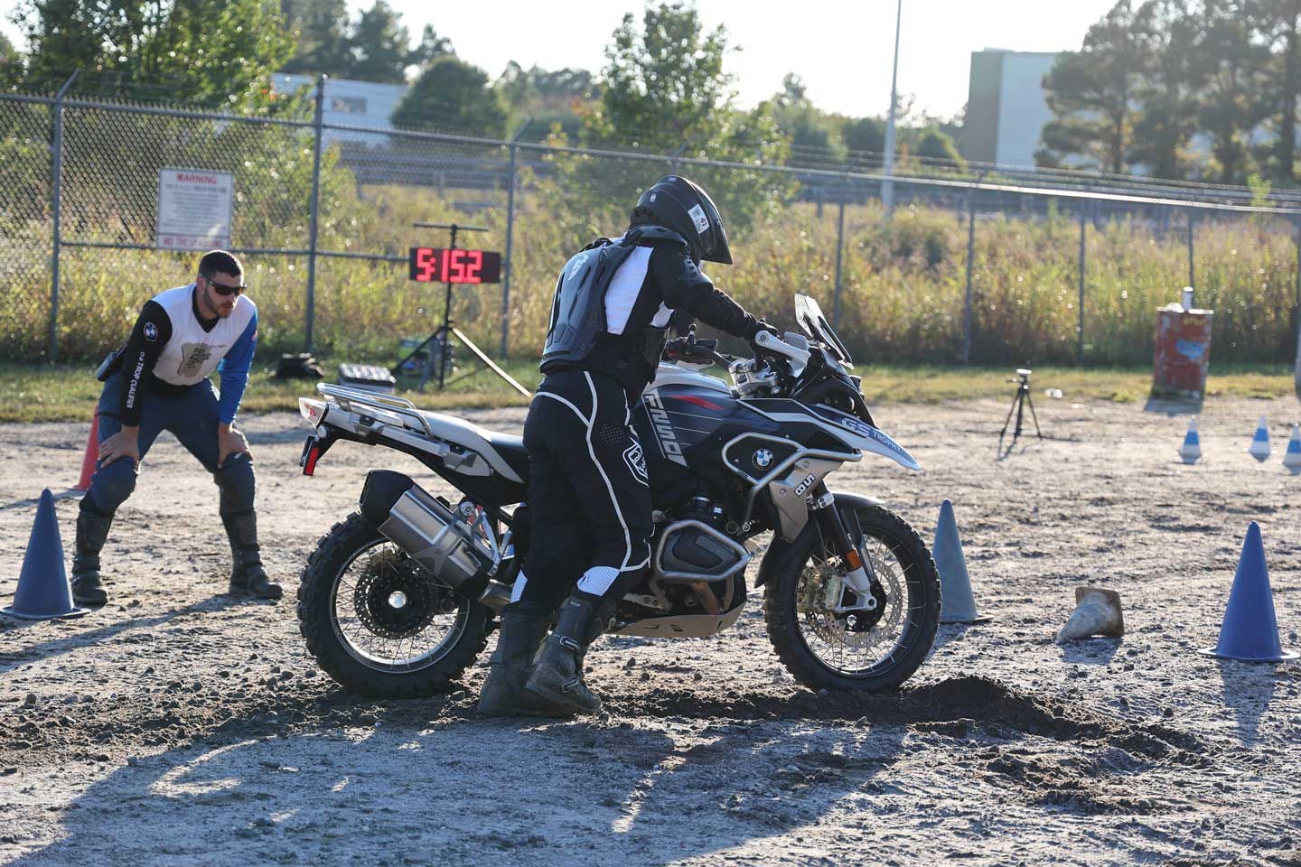 Even the very best riders struggled at Qualifying. Here, Kirk Graydon, the top-placed men’s finisher, struggles during the final. Graydon made the most challenging courses look easy, but even he didn’t get everything right all the time. There’s hope for all of us. Ben Phaup, the previous Qualifying’s winner, acts as a course judge.