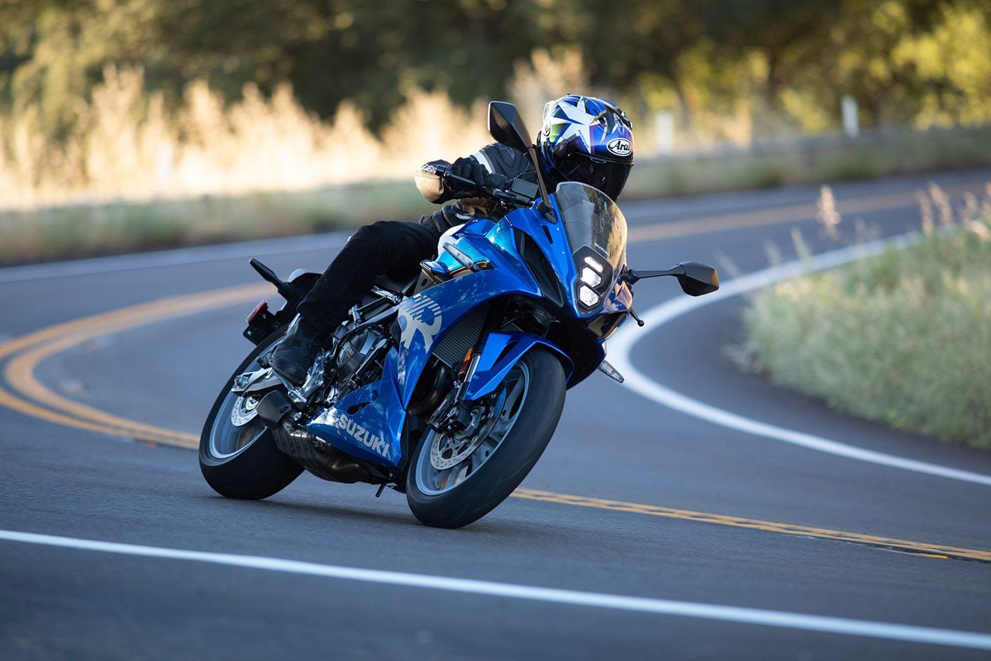 As anticipated, another new model based on Suzuki’s 776cc parallel-twin platform has arrived in the form of the GSX-8R.