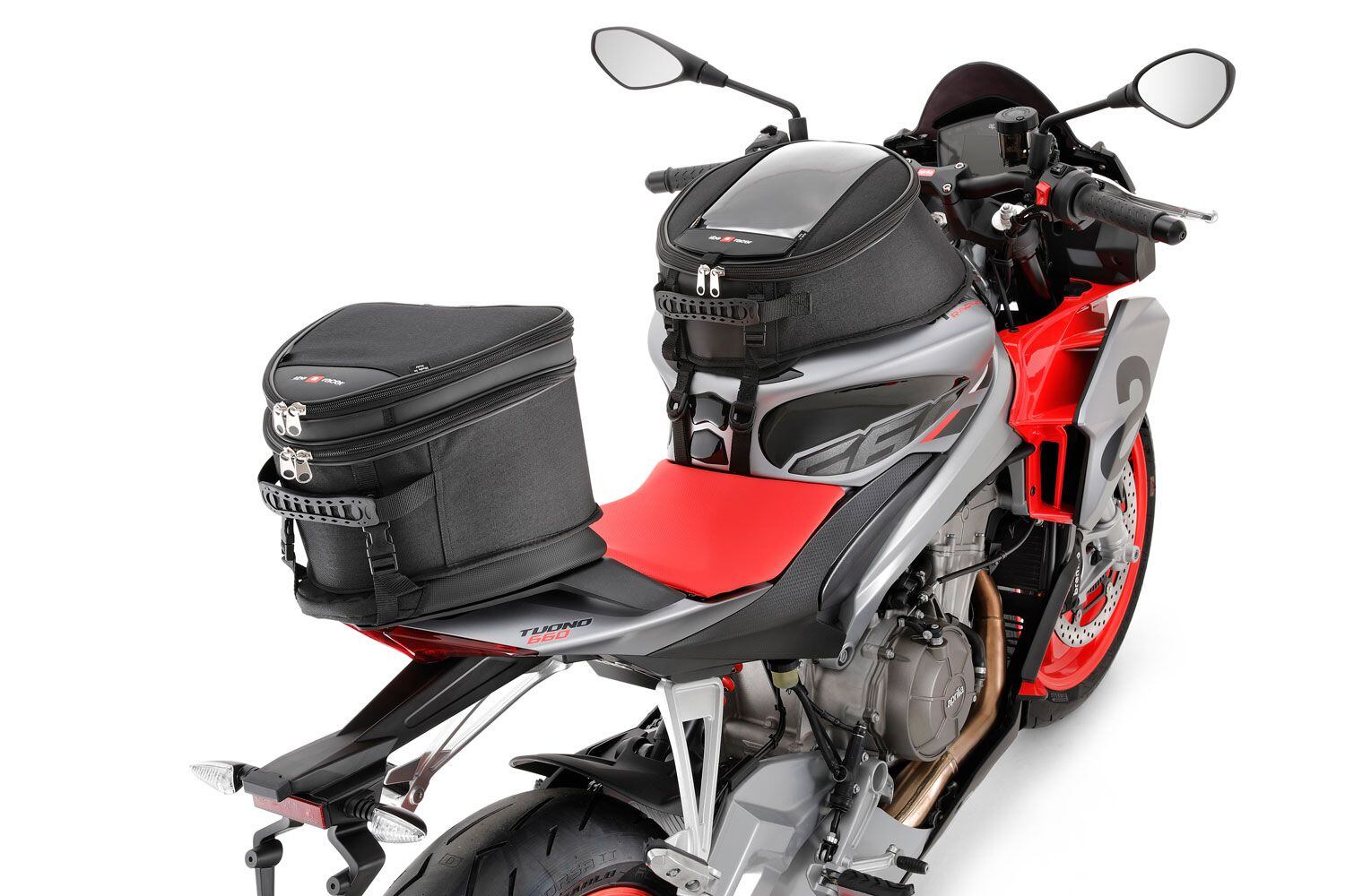For many of us, Aprilia’s accessory tail pack and tankbag (not to mention cruise control) make touring look like an enticing prospect, even if the Tuono won’t have the last word in wind protection or fuel range.