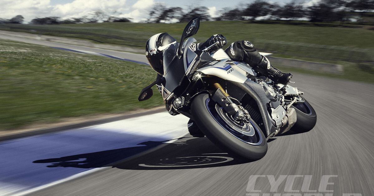 Yamaha YZF-R1M Sportbike Motorcycle Review- Photos- NEW METAL 2015