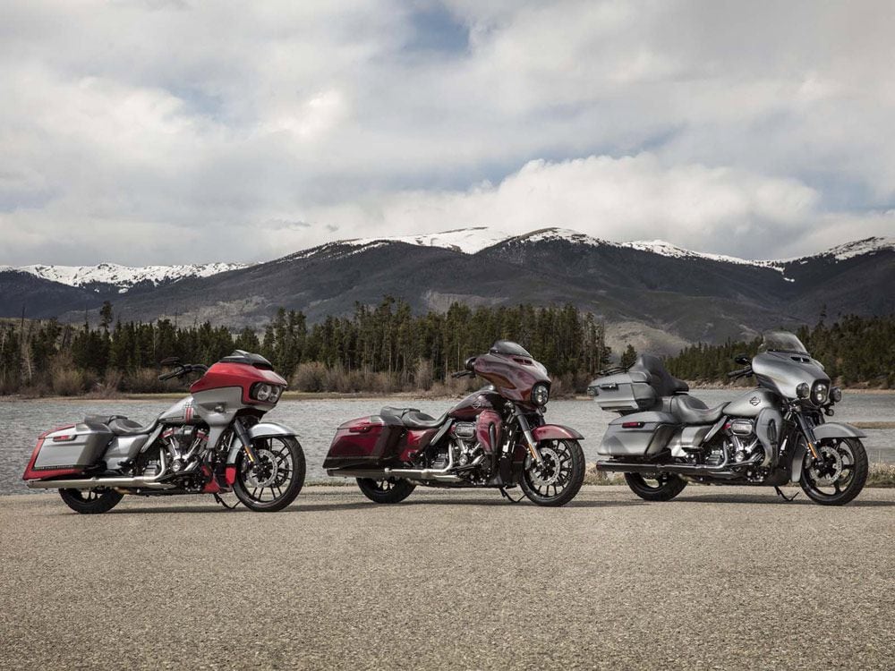 2019 Harley-Davidson Electra Glide Standard First Look