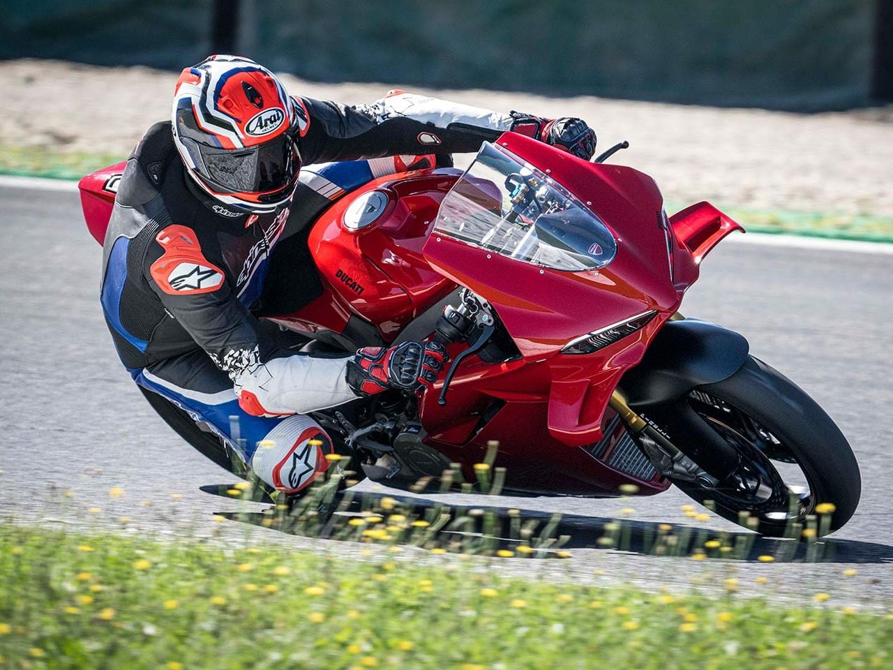 2025 Ducati Panigale V4 S First Ride Review | Cycle World