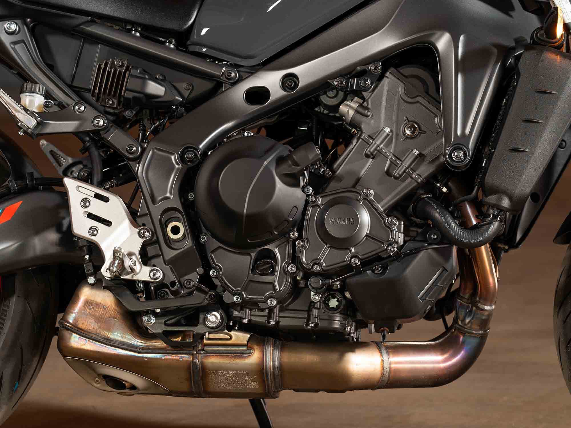 Displacement on the MT-09 has been bumped up to 890cc with a claimed 6 percent increase in torque and an 11 percent increase in fuel economy.