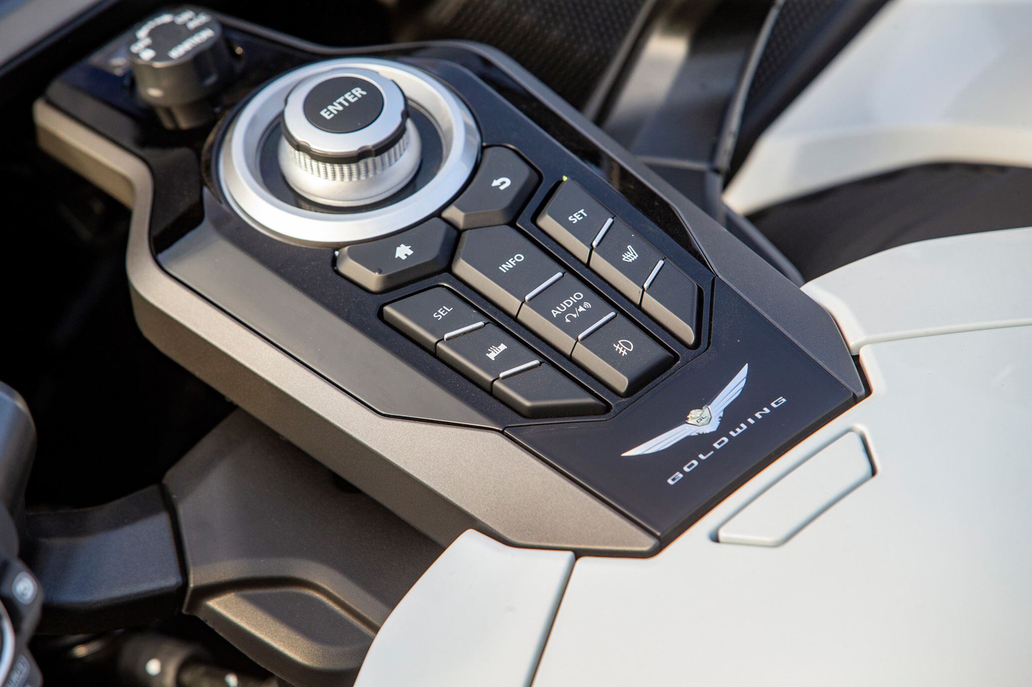 2020 Honda Gold Wing Tour backlit buttons