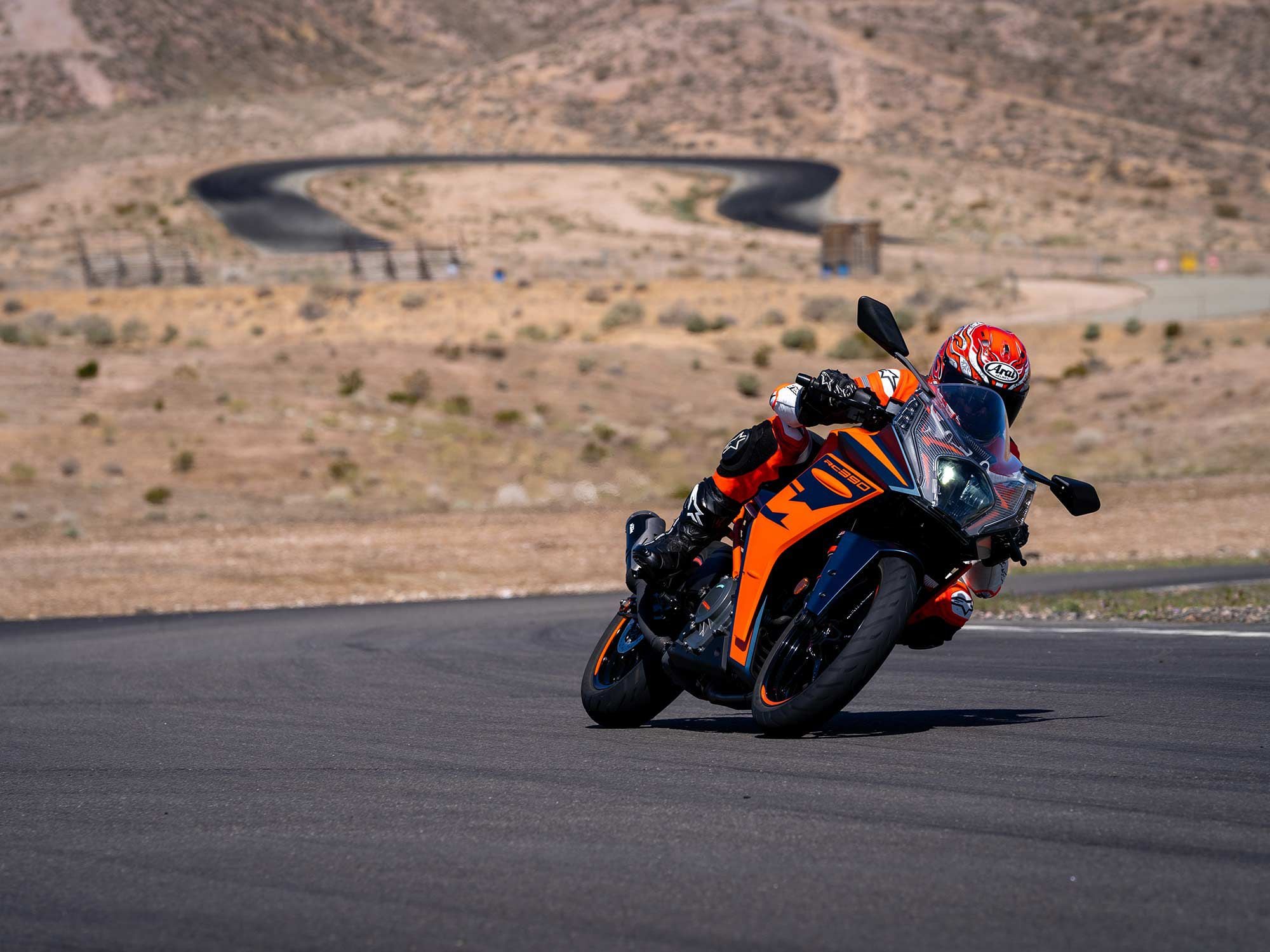 2022-ktm-rc-390-track-test-laptrinhx-news