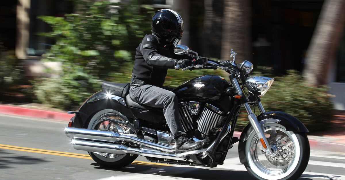 2013 Victory Boardwalk First Ride Review- New Victory Motorcycles ...