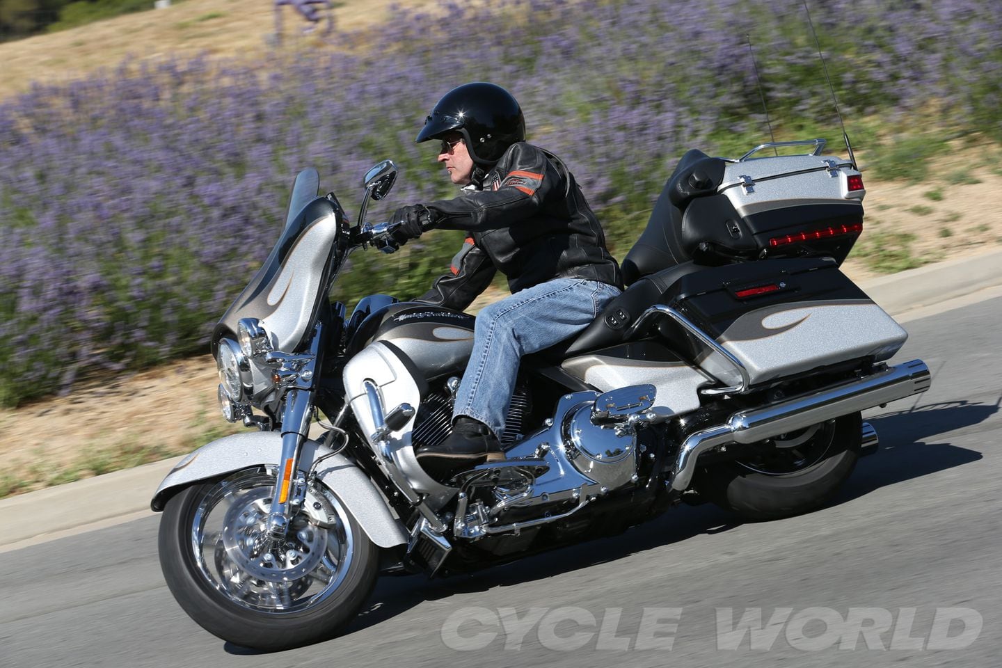 2013 Harley-Davidson CVOs- First Look Review | Cycle World