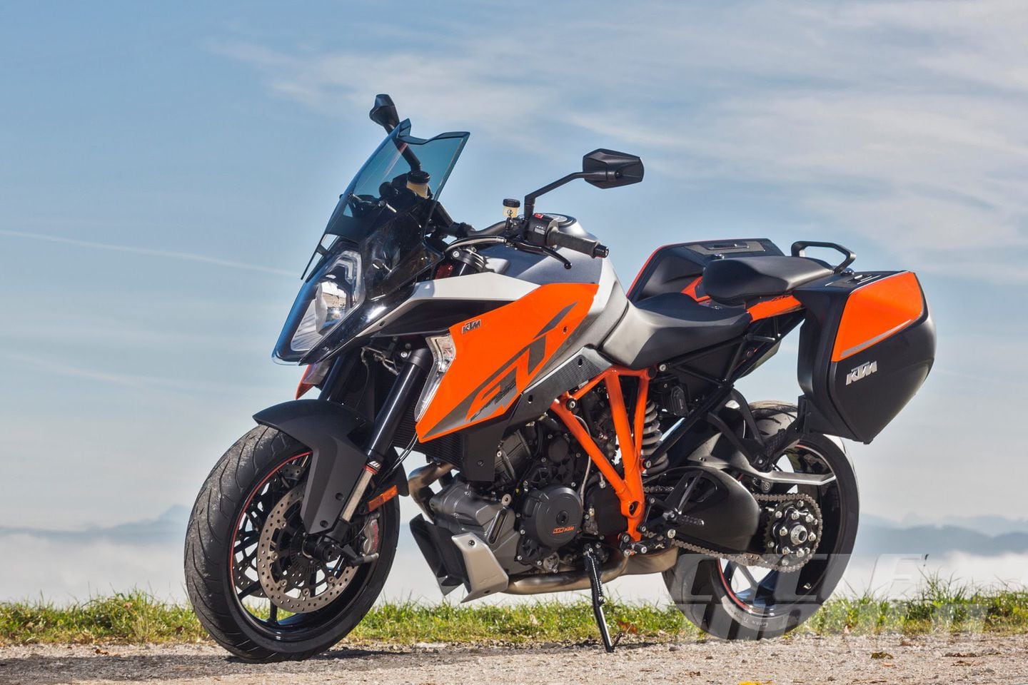 2016 KTM 1290 Super Duke GT - WHAT I'VE BEEN RIDING | Cycle World