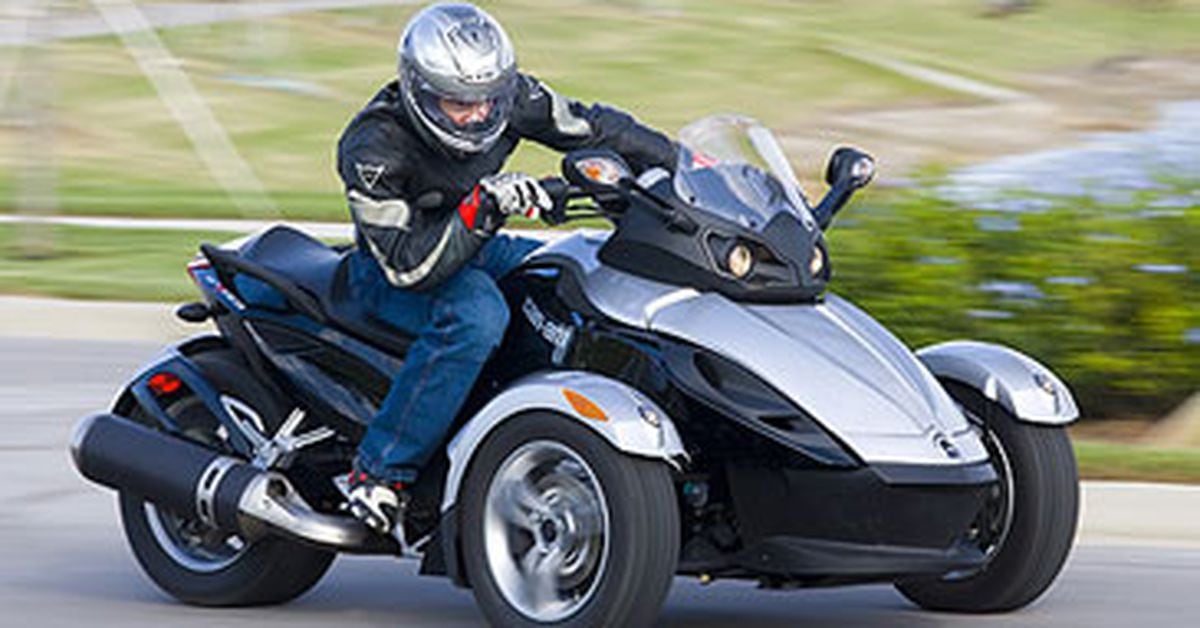 how to ride a can am spyder