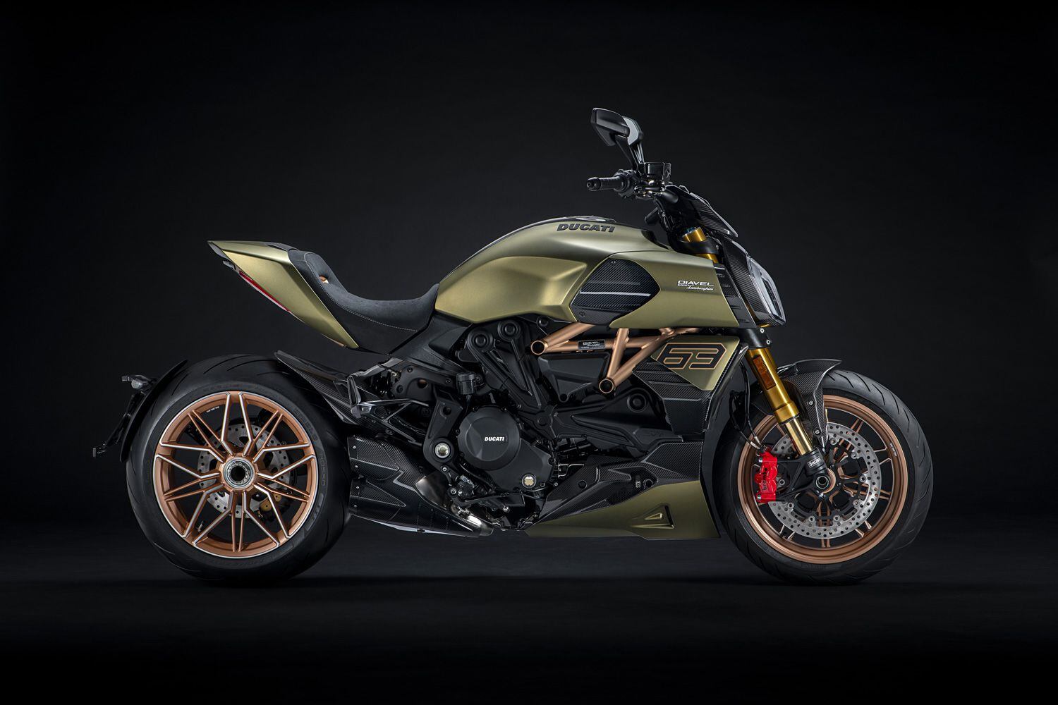 The 2021 Ducati Diavel 1260 Lamborghini is available in only one color: Gea Green with Electrum Gold frame and wheels.