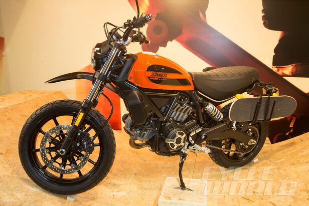 2016 Ducati Scramber Flat Track Pro & Scrambler Sixty2 | Cycle World