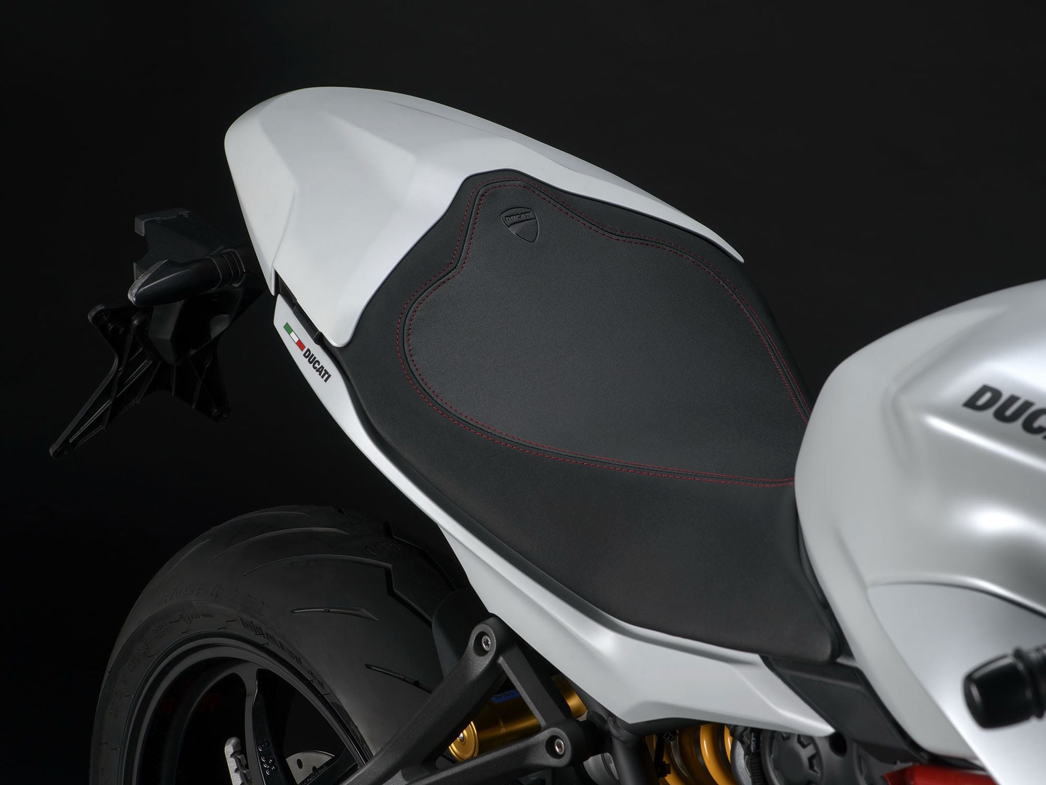 2021 Ducati SuperSport 950 seat