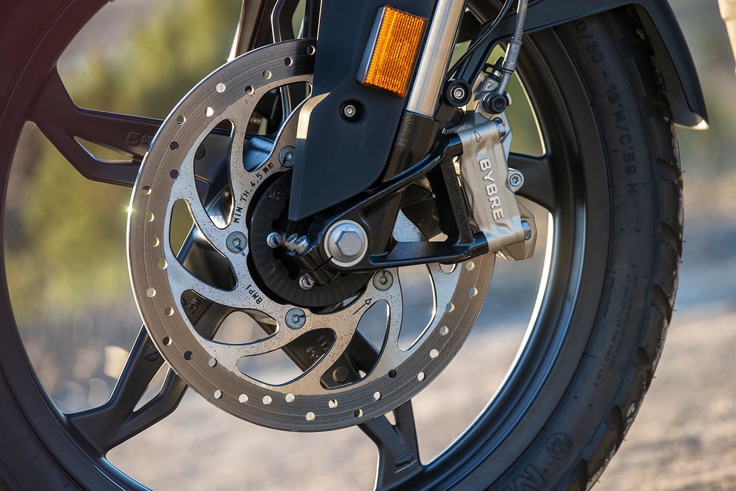 BMW fitted the G 310 GS with a four-piston ByBre caliper, resulting in ample stopping power from the 300mm disc.