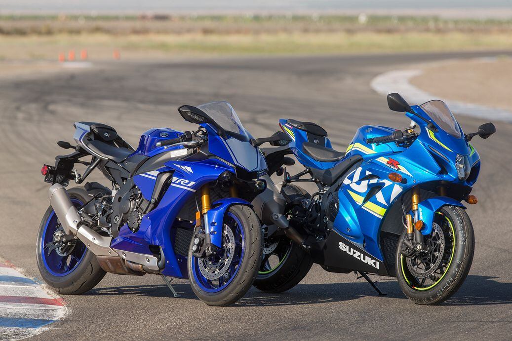 17 Suzuki Gsx R1000r Vs 17 Yamaha Yzf R1 Comparison Review Cycle World