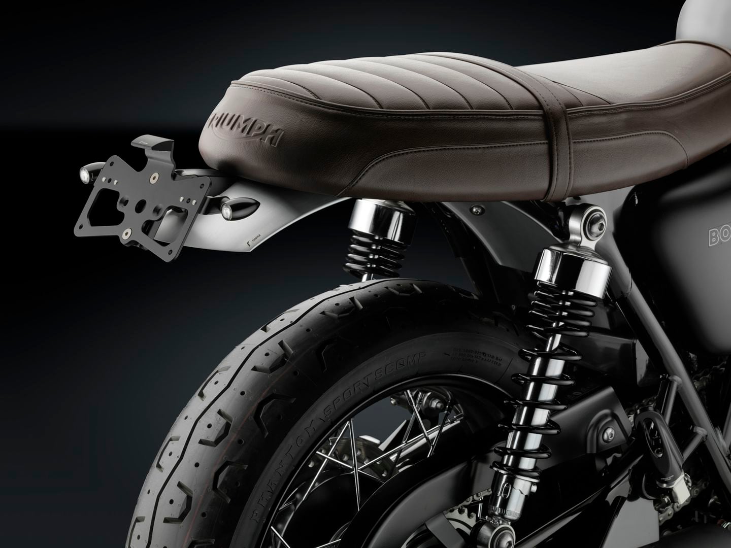 New Rizoma Accessories for Triumph's Thruxton R and Bonneville T120