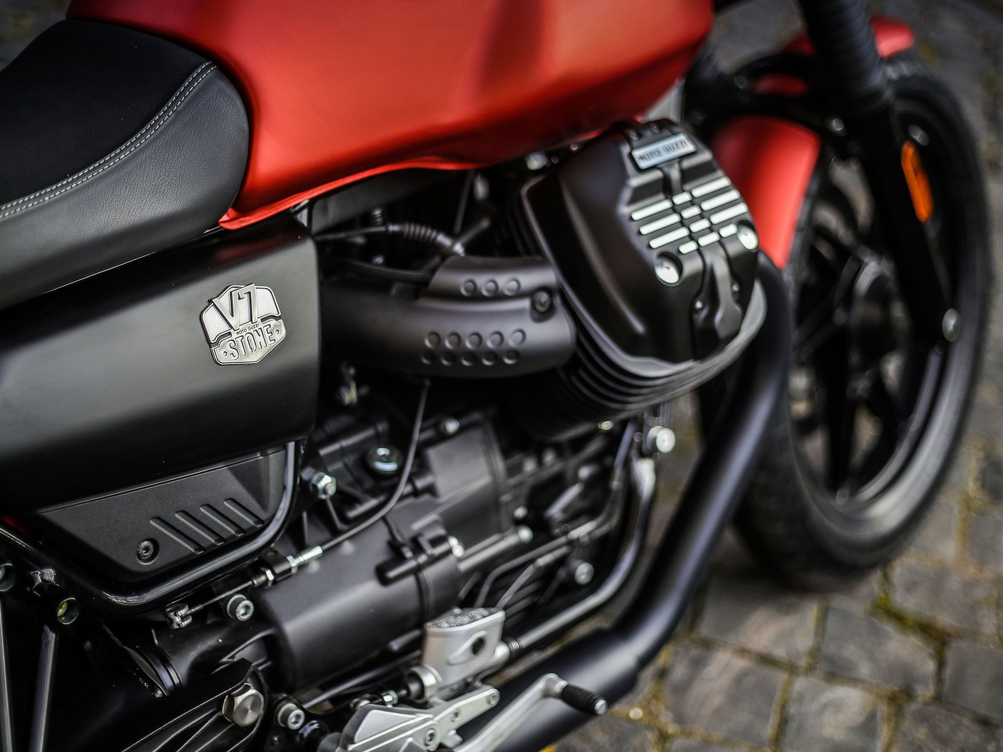 The new 853cc V-twin engine on the 2021 V7s is based on the higher-powered mill found in Guzzi’s V85 TT model.
