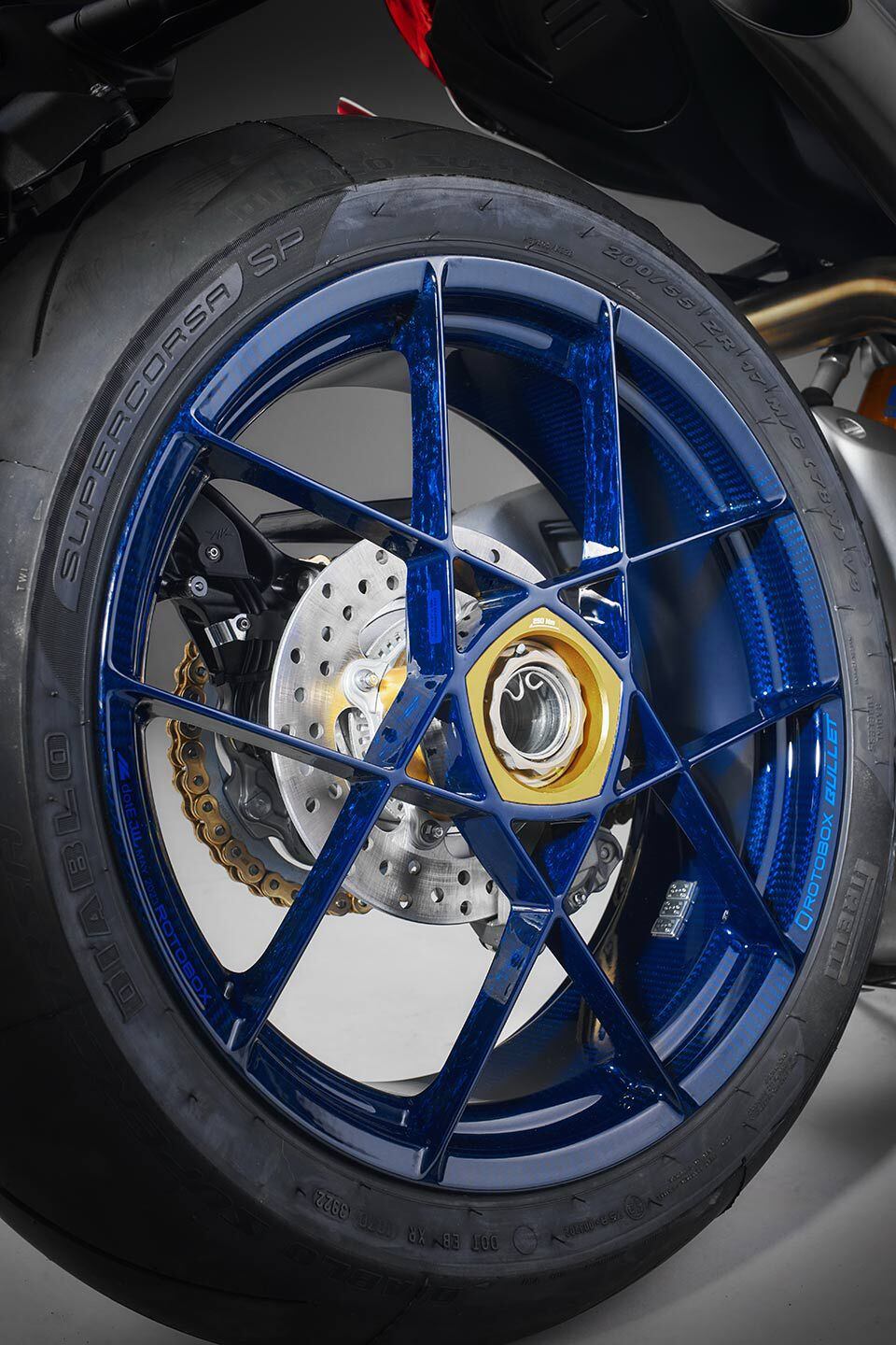 Rotobox carbon fiber wheels could be the most impressive part of the Brutale 1000 RR Assen.
