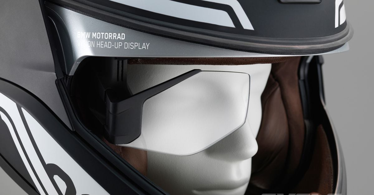 BMW Head-Up Display (HUD) Motorcycle Helmet Technology | Cycle World