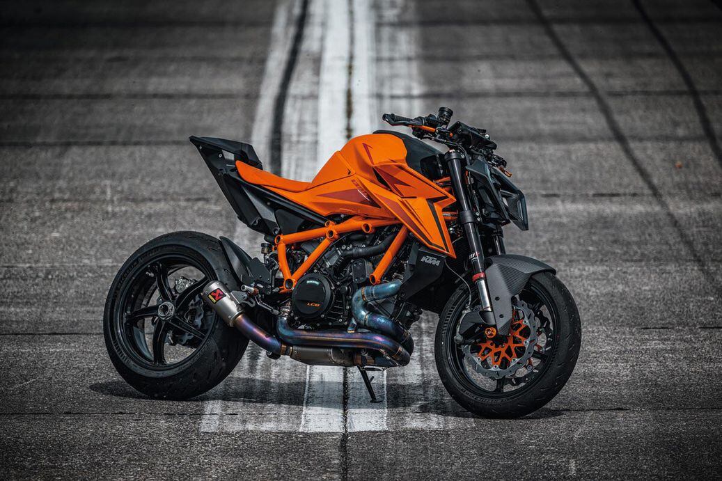 Super duke r deals price