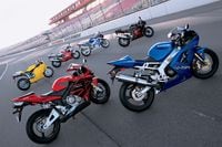 middleweight sportbikes on a racetrack