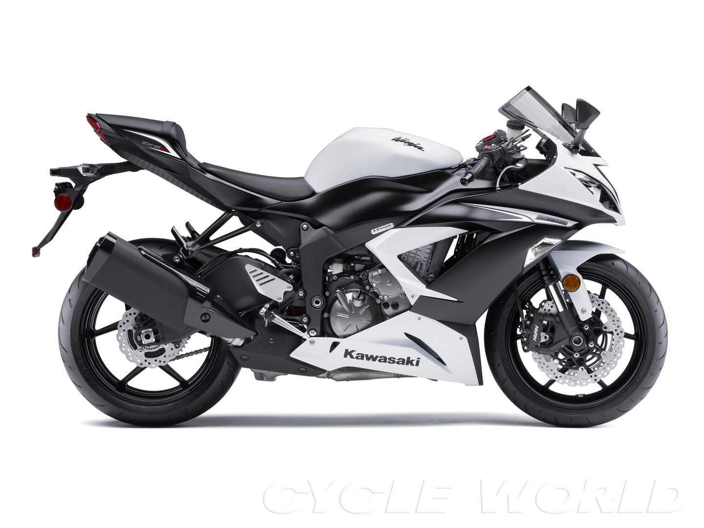 2013 Kawasaki Ninja ZX-6R 636 First Look Review | Cycle World