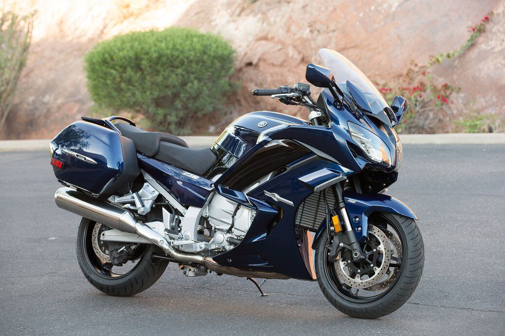 2016 Yamaha FJR1300 Sport-Tourer FIRST RIDE Review | Cycle