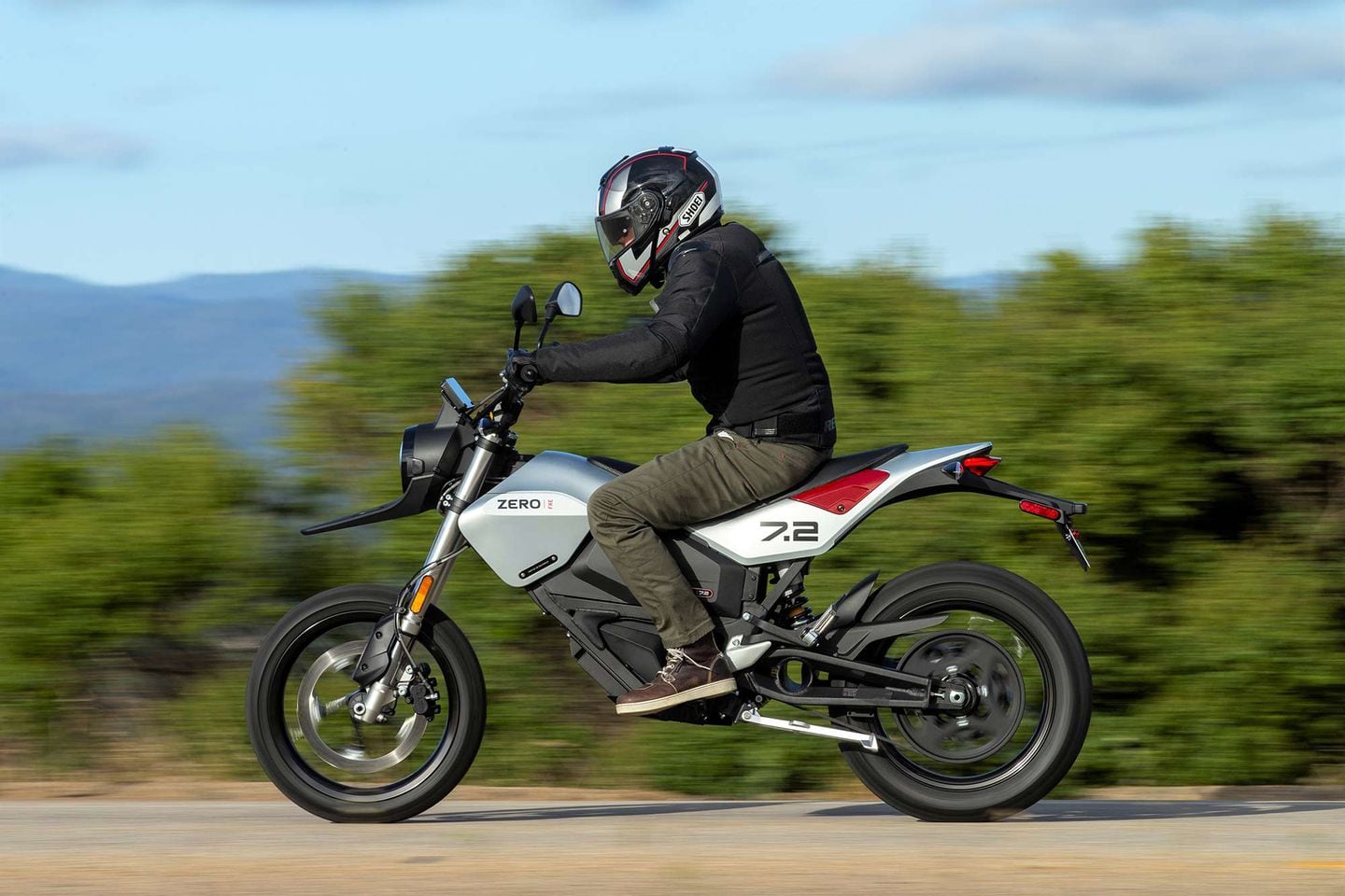 2022 Zero FXE First Ride and Review | Cycle World