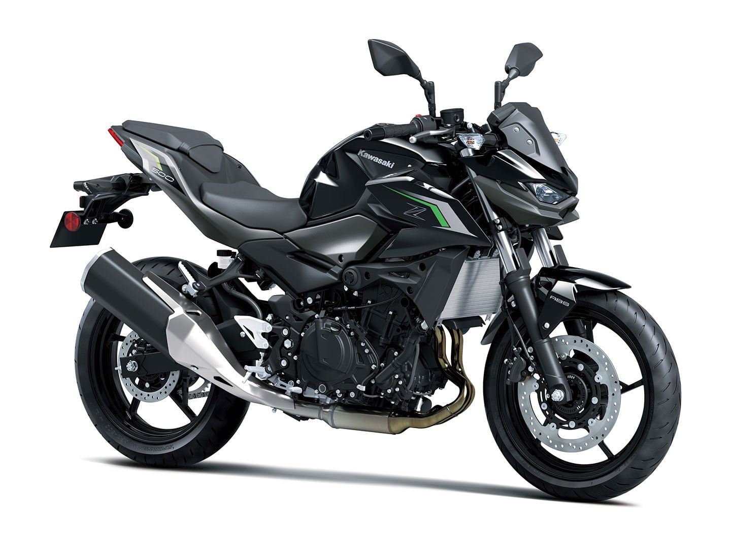 Kawasaki also fitted the Ninja 500 and Z500 with a color TFT display with smartphone connectivity and a USB-C port.