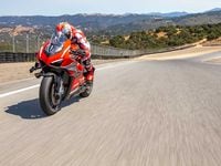 2020 Ducati Superleggera V4 First Ride Review | Cycle World