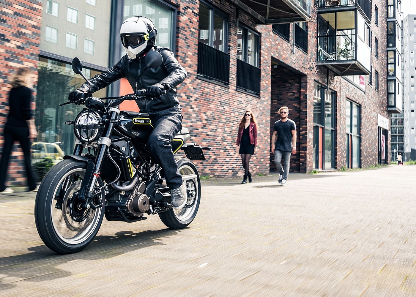 Scrambler husqvarna store svartpilen 401