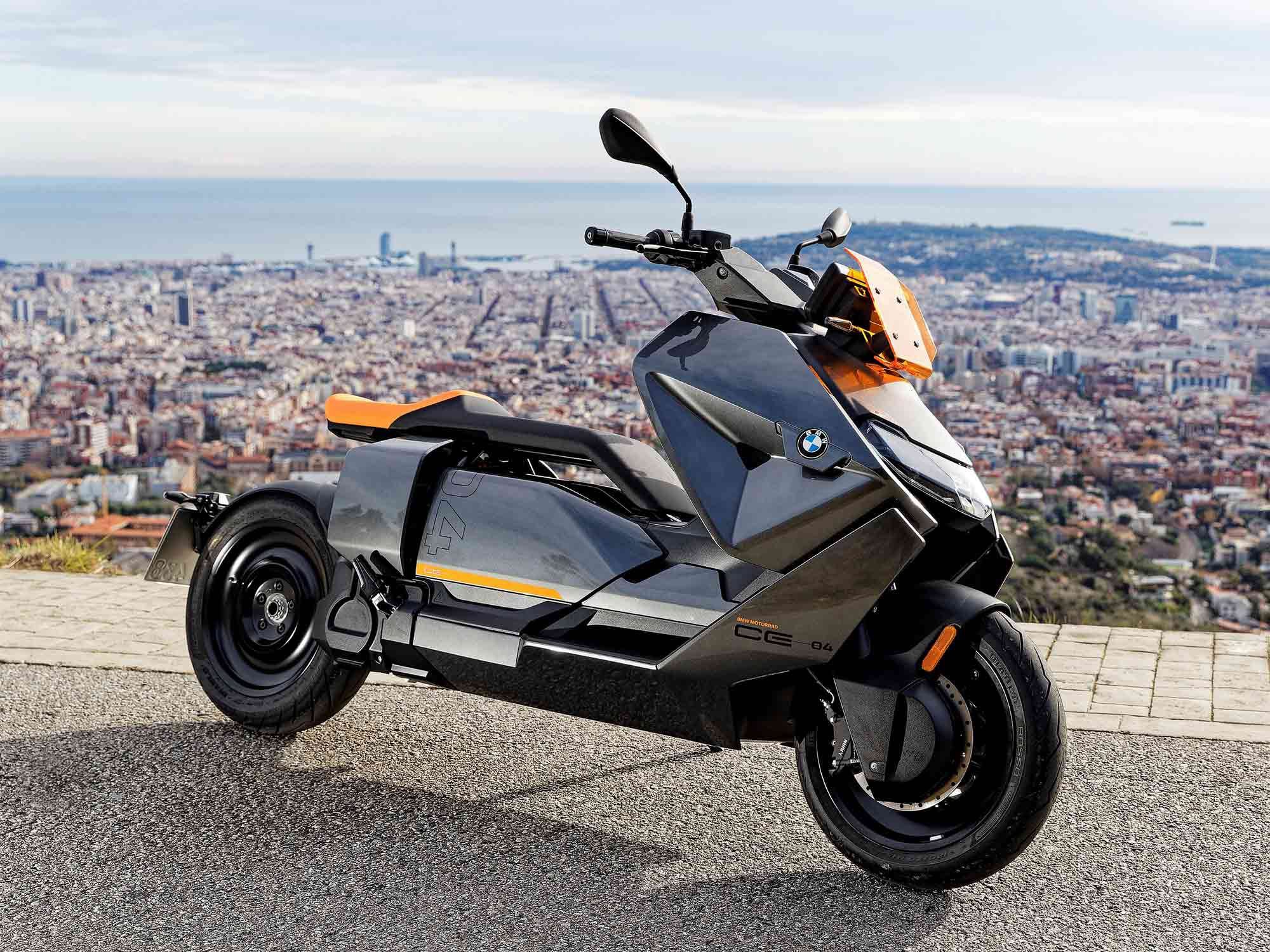 The 2022 BMW CE 04 Scooter Cycle