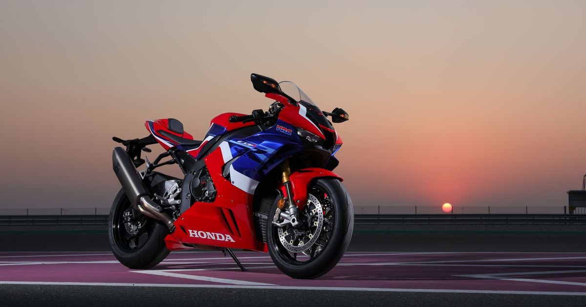 2020 Honda CBR1000RR-R Fireblade SP First Ride | Cycle World