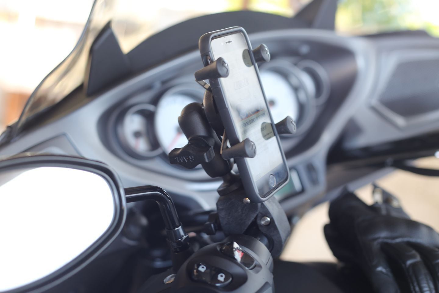 Best Motorcycle Phone Mounts Review (2024 Ratings)