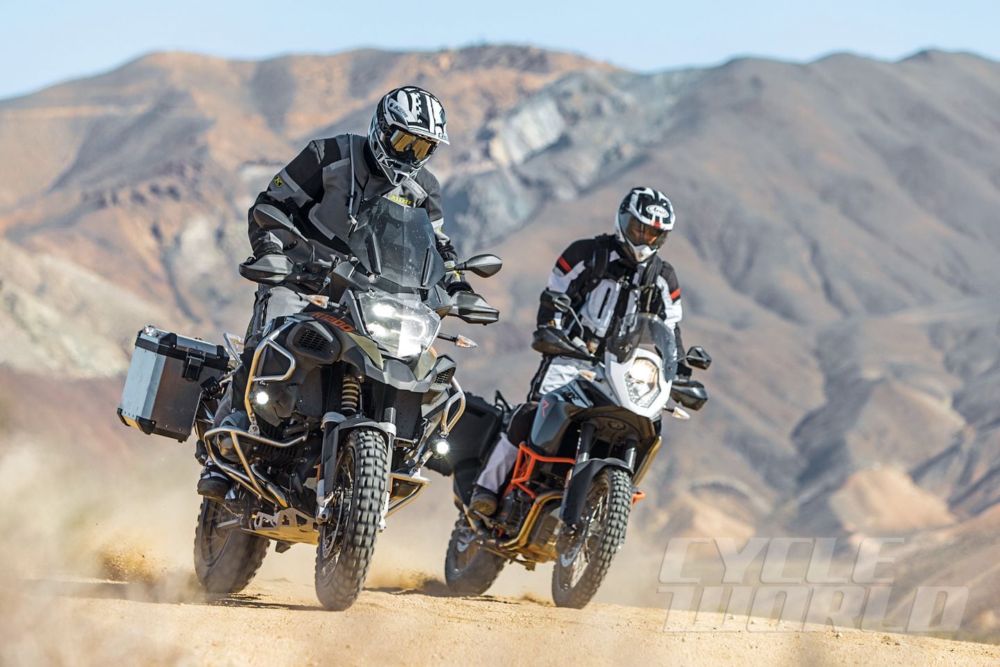 ktm 1190 vs bmw r1200gs