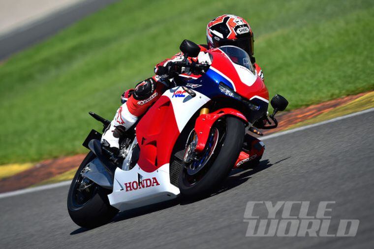 16 Honda Rc213v S Street Legal Motogp Racebike Track Test Review Cycle World