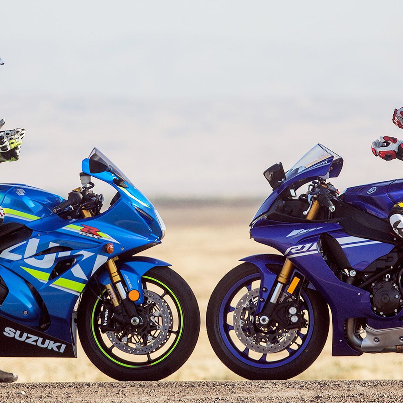 17 Suzuki Gsx R1000r Vs 17 Yamaha Yzf R1 Comparison Review Cycle World