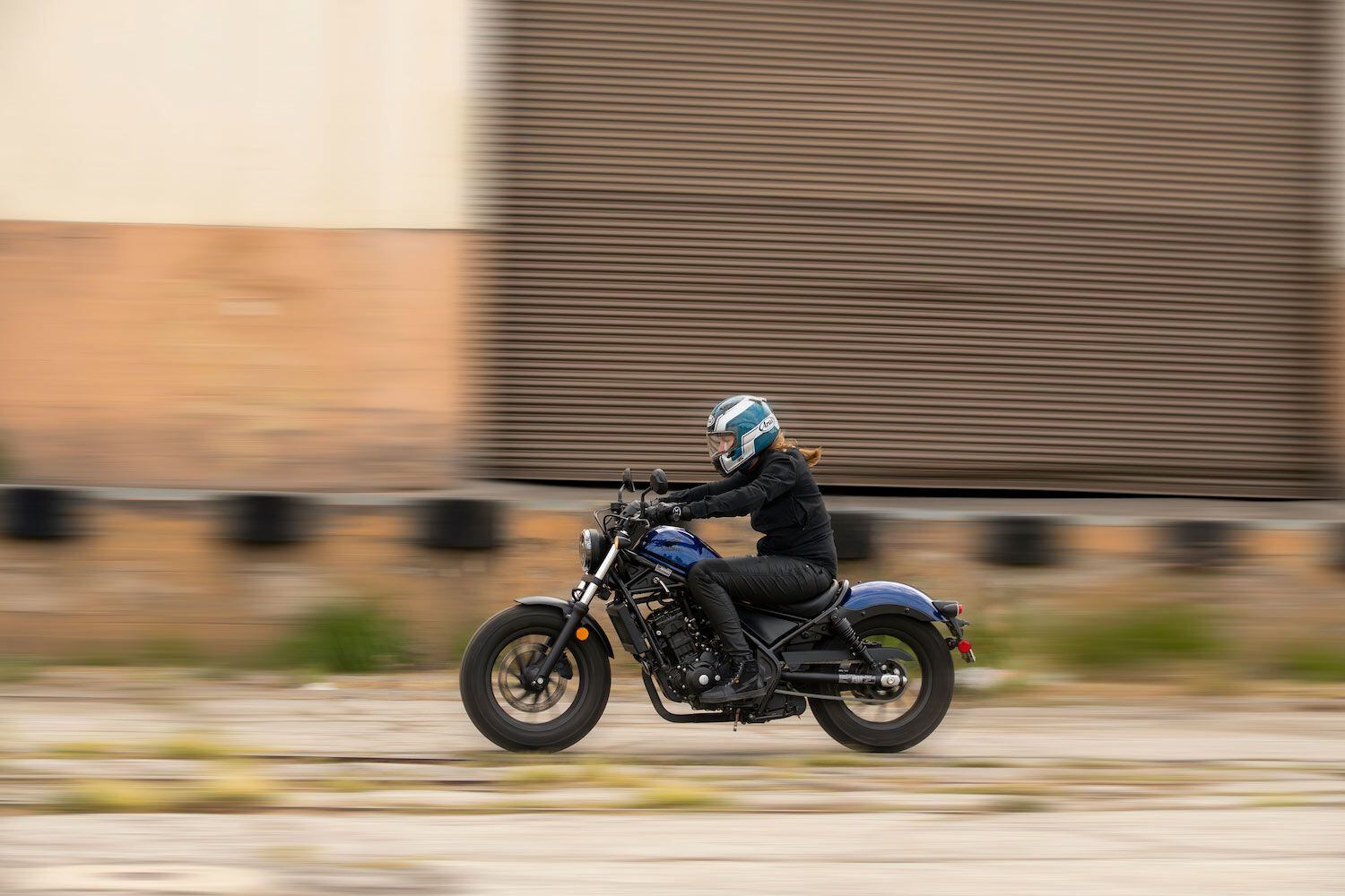 2021 Honda Rebel 300 ABS First Ride Review - MOTORCYCLE REVIEWS ...