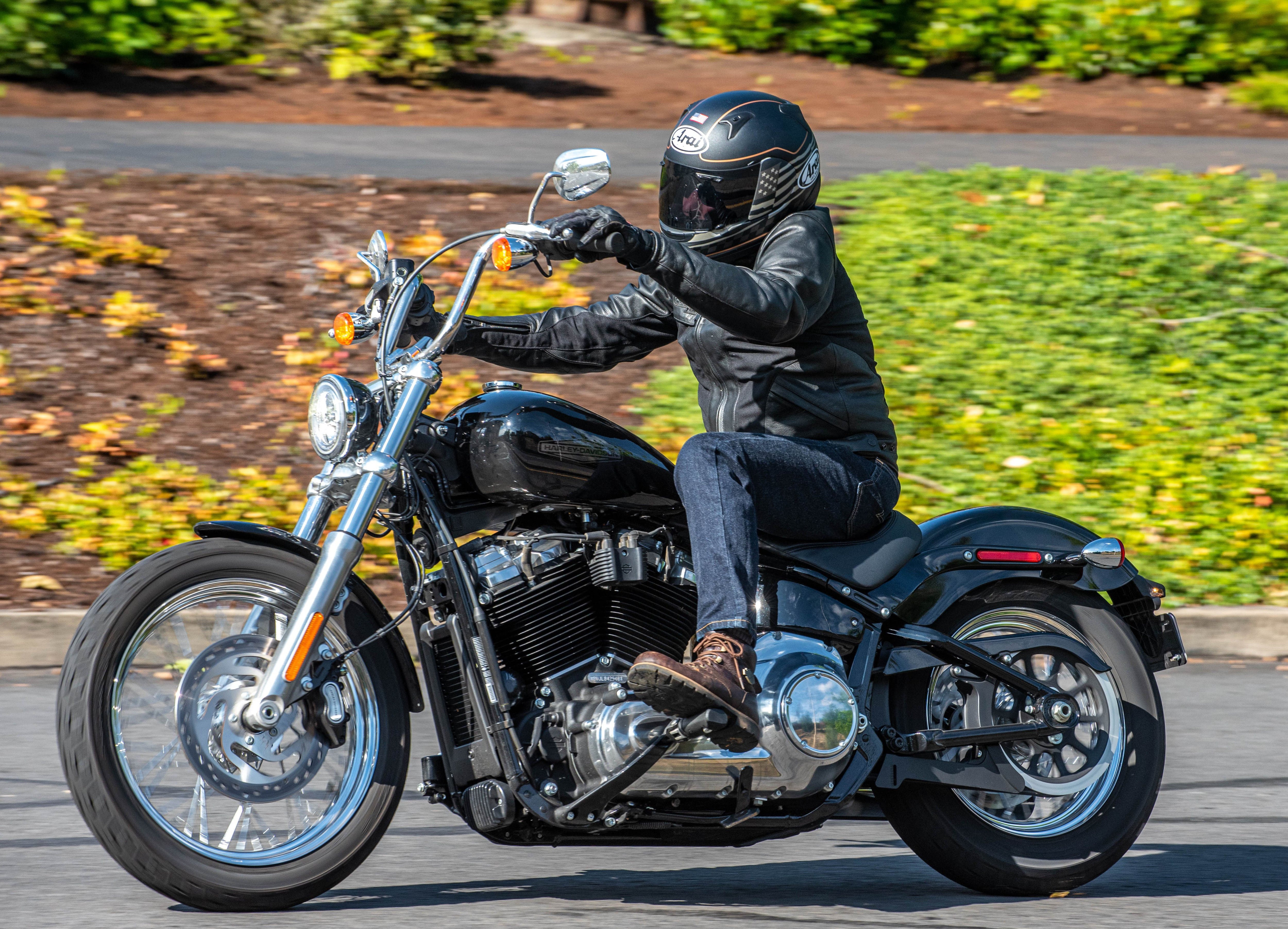 2020 Harley-Davidson Softail Standard Review, Part 1 | Cycle World