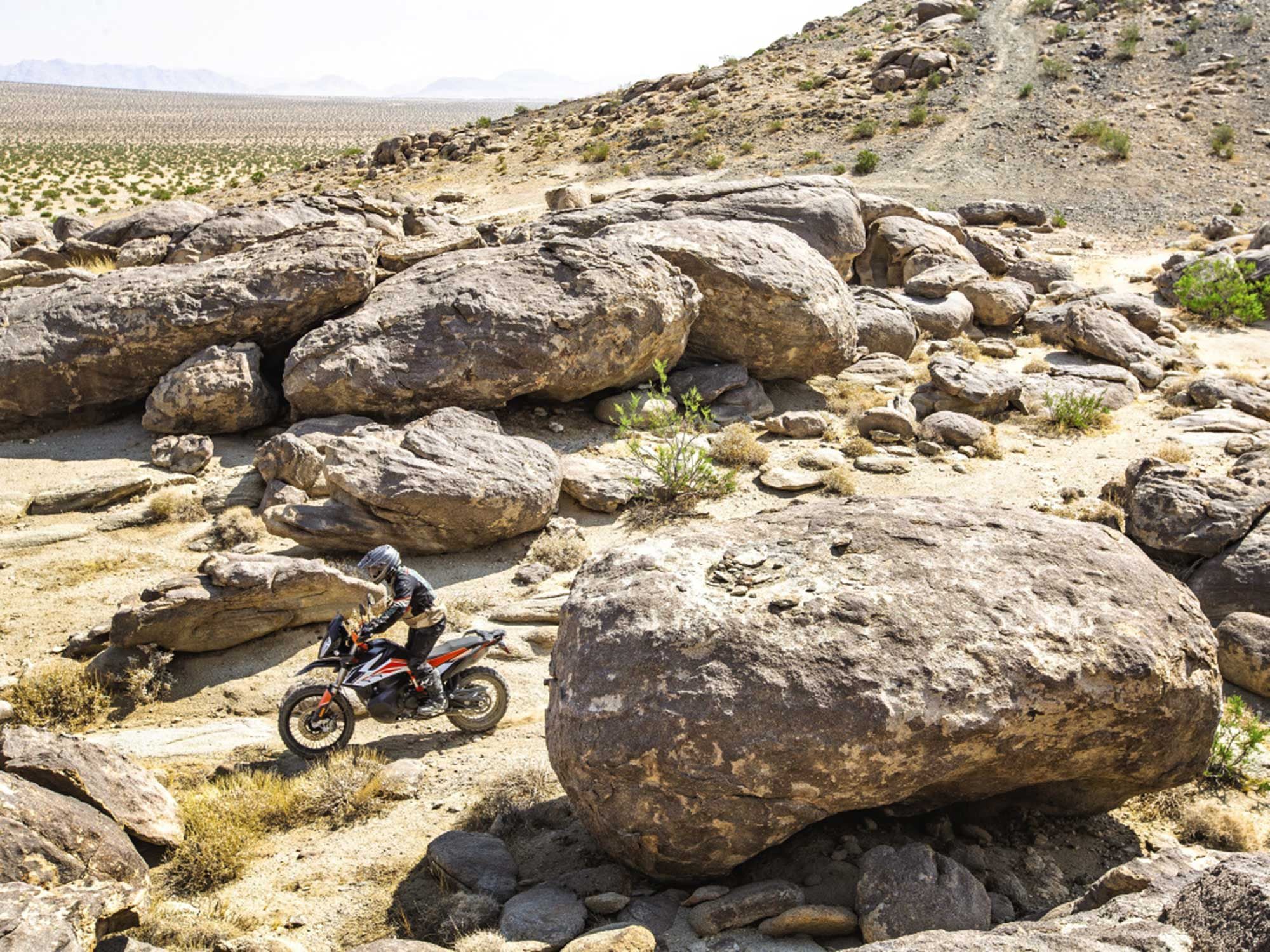 Although it has 83.4 hp on tap, the 790 Adventure R is easy to control off-road.