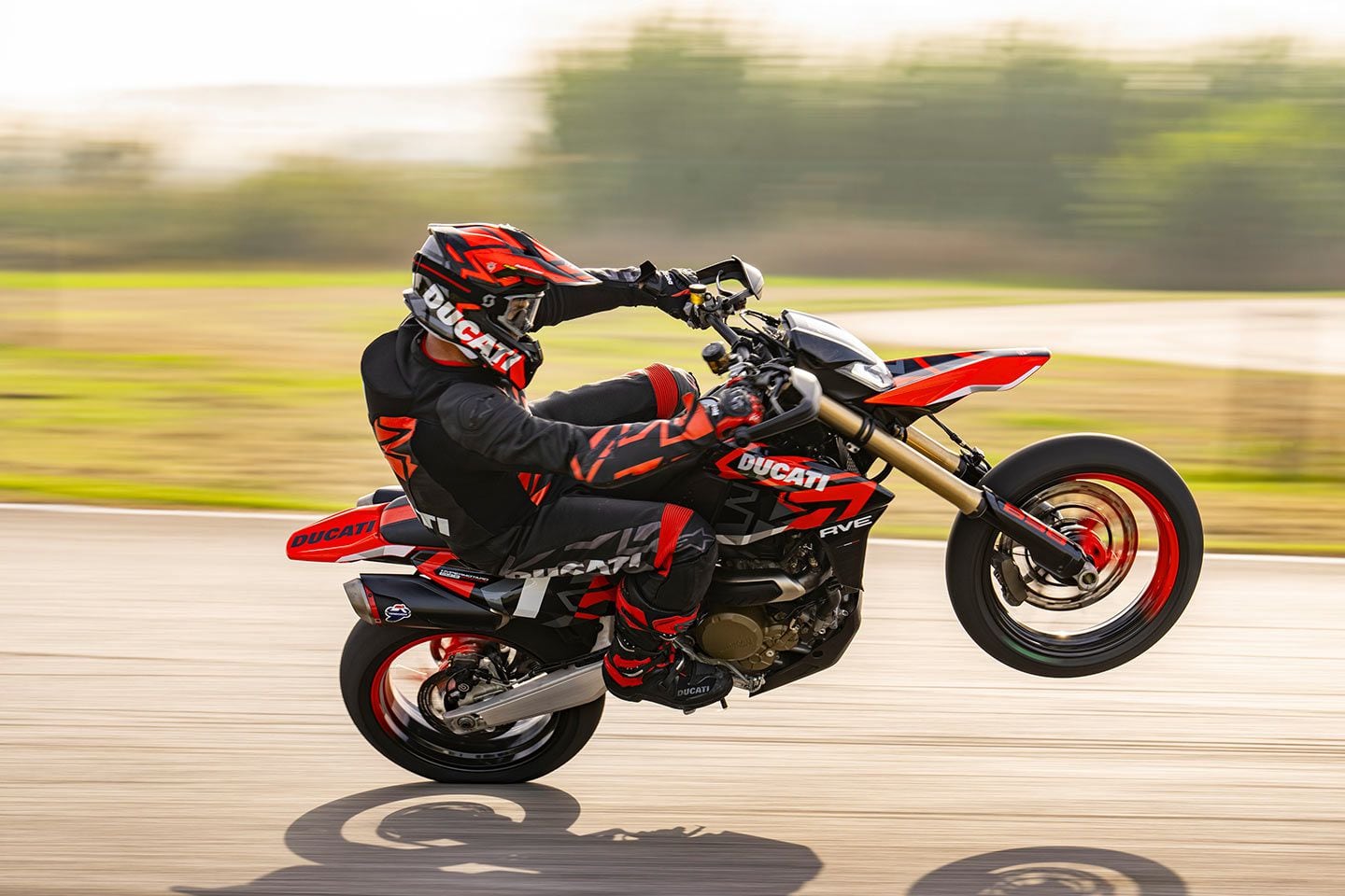 Ducati’s Hypermotard 698 Mono promises high-performance supermotard action with 77 hp from its Superquadro Mono single-cylinder engine.