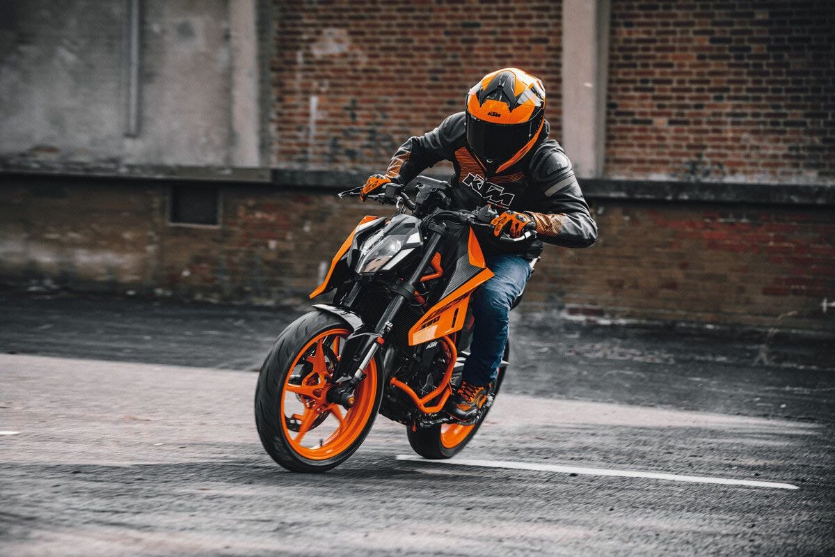 2023 KTM Duke 125, Duke 250 Debuts - Loaded With New Features