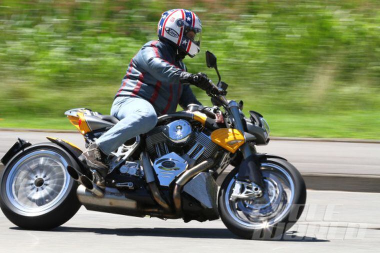 Cr S Duu V Twin Cruiser Motorcycle First Ride Review Photo Gallery Cycle World