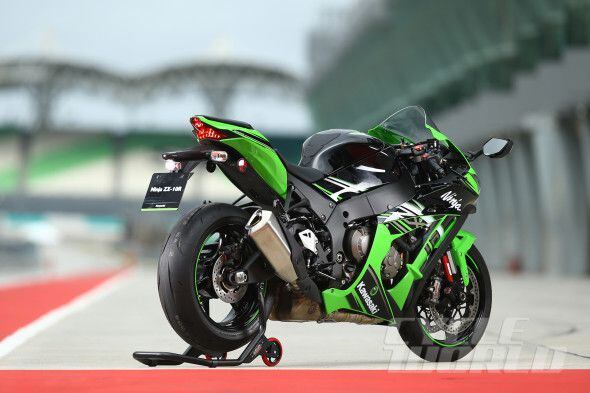 2016 Kawasaki Ninja ZX-10R First Ride Review | Cycle World